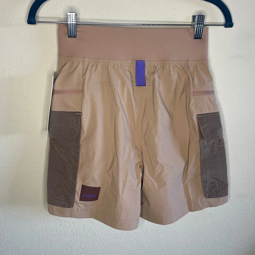 NWT Lululemon Multi-Pocket Cargo High-Rise Hiking Short 5" Size 2 - Picture 9 of 12